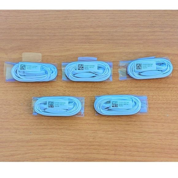 Lot #10 of 5 Samsung 3.5mm Stereo Handsfree Headset - White*** - Picture 1 of 6